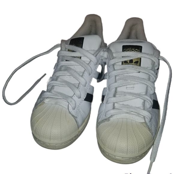 Girls Adidas Super Star   - Picture 1 of 5